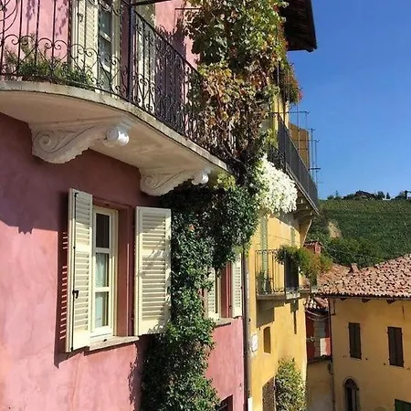 Inn Alba * Alba (Piedmont)